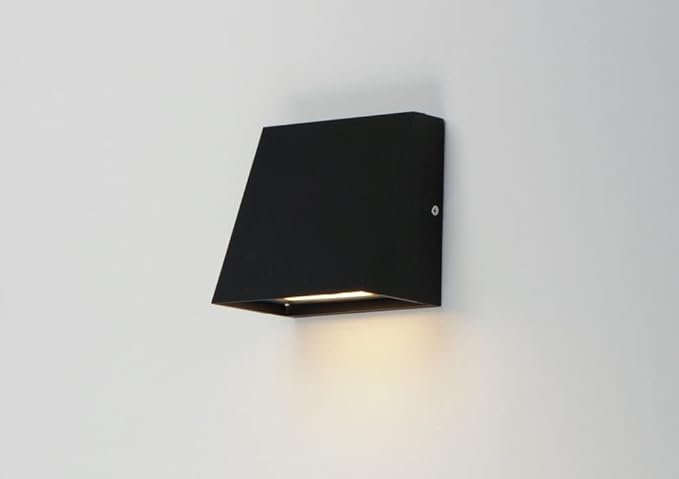Maxim Pathfinder 15W 1 LED Outdoor Wall Mount 5.5 Inch and 5.5 Inch Wide with Architectural Bronze Finish