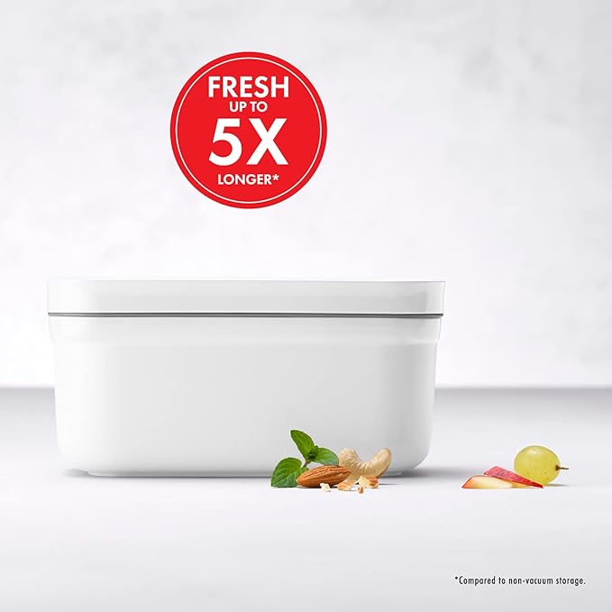 ZWILLING Fresh &amp Save Plastic Lunch Box Airtight Food Storage Container Meal Prep Container BPA-Free White - Small