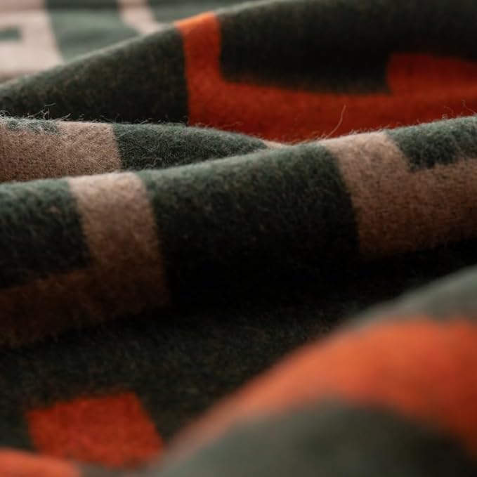 Arcturus Rainier Wool Blanket Warm Thick Washable Wool Blanket for Home Outdoors Camping Tailgates Picnic Hunting Travel &amp Emergency Kits Twin Size 4.5 lb Lone Pine
