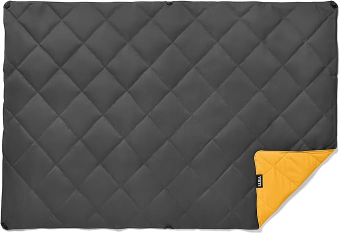 YETI Lowlands Blanket Multi-Use Blanket with Travel Bag