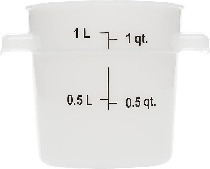 Carlisle FoodService Products Storplus Round Food Storage Container with Stackable Design for Catering Buffets Restaurants Polyethylene (Pe) 1 Quart White