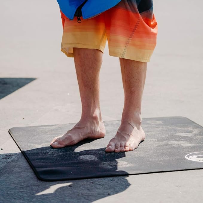 The Malo'o Neoprene Wetsuit Changing Mat