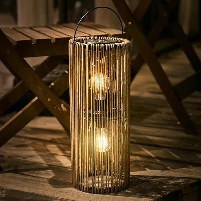Solar Lanterns Outdoor Waterproof Hanging Rattan Weaving Solar Garden Lanterns Solar Powered with HandleDecorative Retro Rattan Lights for Garden / Yard / Patio / Porch.