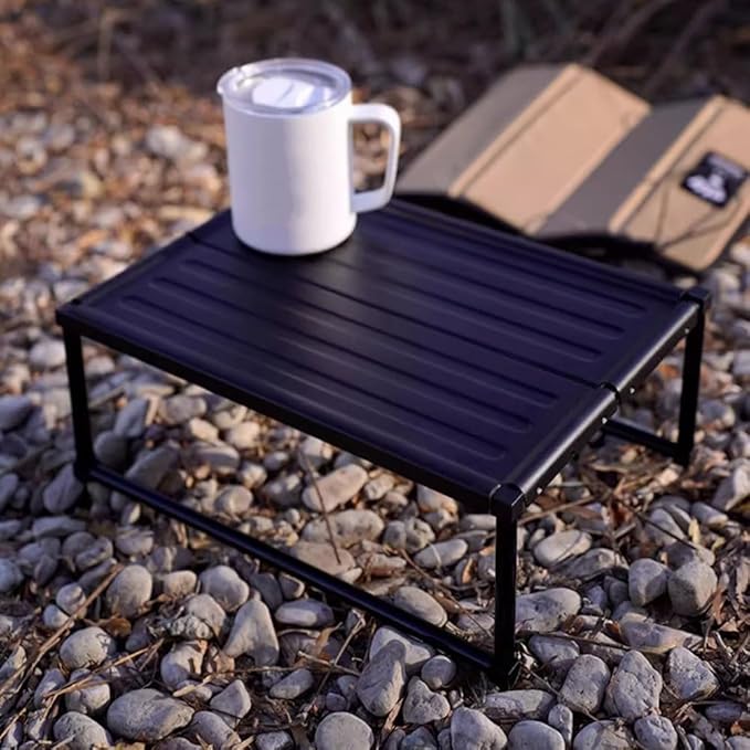 Dirt- and Stain-Resistant Outdoor Folding Camping Table Portable Multifunctional Table Lightweight and Sturdy Backpacking Table Suitable for Outdoor Camping Picnics Barbecues Beaches