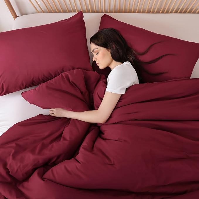 ROSGONIA Full Size Comforter Sets for Girls Boys Kids Dark Red 3pcs Comforter Full Size (1 Comforter &amp 2 Pillowcases) Lightweight Dorm Bedding Sets