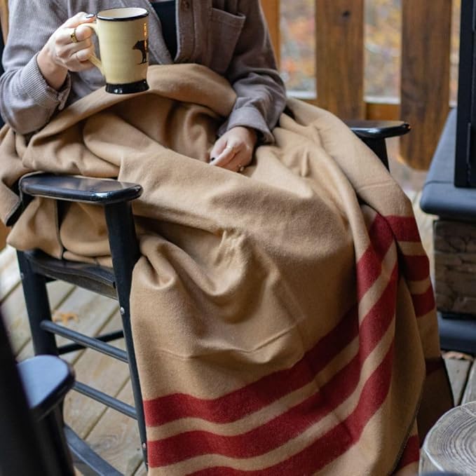Arcturus Rainier Wool Blanket Warm Thick Washable Wool Blanket for Home Outdoors Camping Tailgates Picnic Hunting Travel &amp Emergency Kits Twin Size 4.5 lb Dry Falls