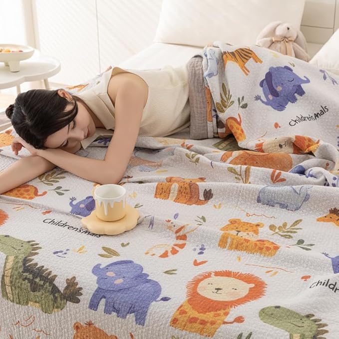 Bnitoam Animals 100% Cotton Bed Blanket Twin Size 60x80 3 Layer Muslin Blanket Cooling Breathable Lightweight Summer Gauze Throw for Hot Sleepers Adult Birthday Gift (Print Animals 60x80)