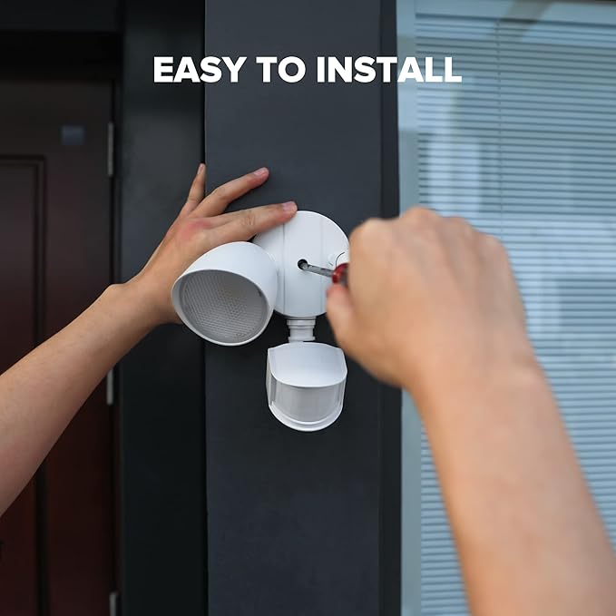 LUTEC 32W 3500 Lumen LED Security Lights Motion Sensor Light Outdoor 5000K Daylight IP65 Waterproof Dusk to Dawn Motion Detector Flood Light for Garage Yard Porch-White