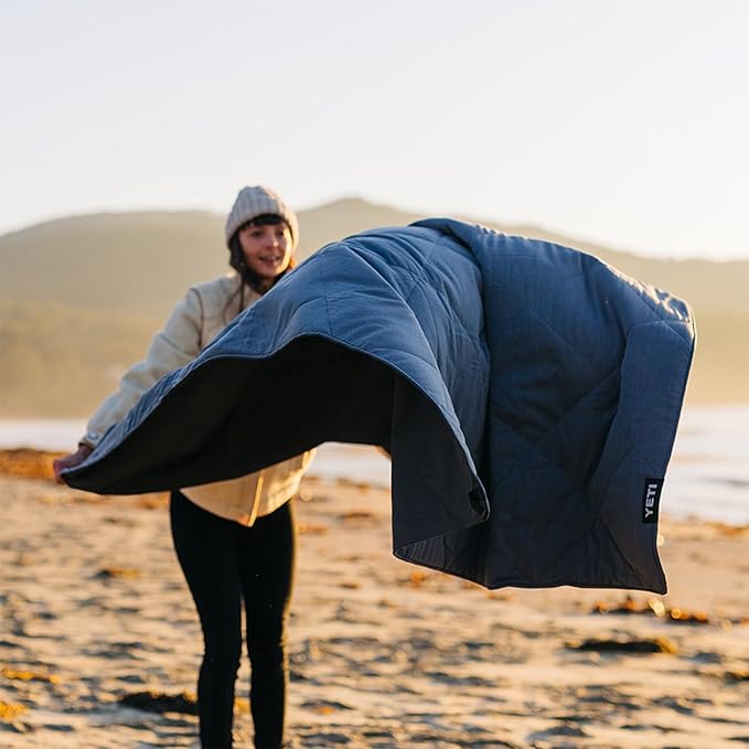 YETI Lowlands Blanket Multi-Use Blanket with Travel Bag