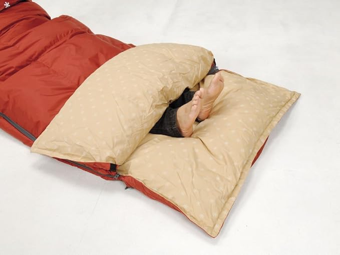 Snow Peak Ofuton Sleeping Bag - Versatile Camping Sleeping Bag for Cold Weather &amp Warm Sleeping - Comfortable &amp Durable Camping Equipment - Wide