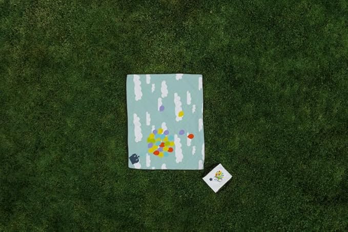 Picnic TIME Disney Pixar UP Impresa Picnic Blanket Lightweight Folding Beach Blanket with Carry Backpack Machine Washable Water Resistant Fleece Picnic Mat (Black and White)