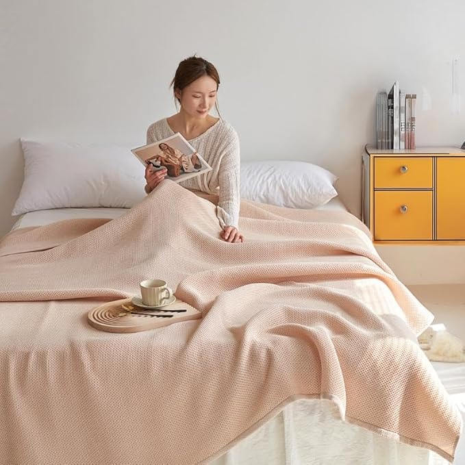 Bnitoam 100% Cotton Waffle Weave Blanket for Bed Couch Sofa 80x92 Soft Breathable Cooling Cellular Blanket for Adult Lightweight All Season Machine Washable Khaki (Khaki 80x92)