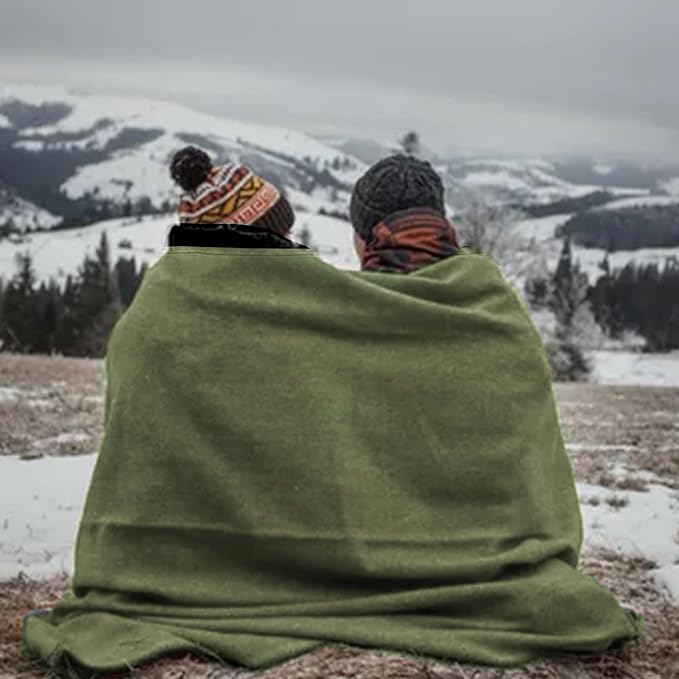LOOGU Camo Blanket Waterproof Insulation Poncho Liner for Outdoor Camping Hiking Hunting Survival Backpacking Picnicking