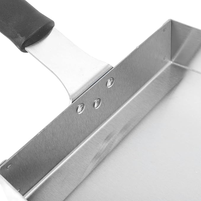 Griddle Scoop: Premium Stainless Steel Tool for Moving Food on Flat Grills