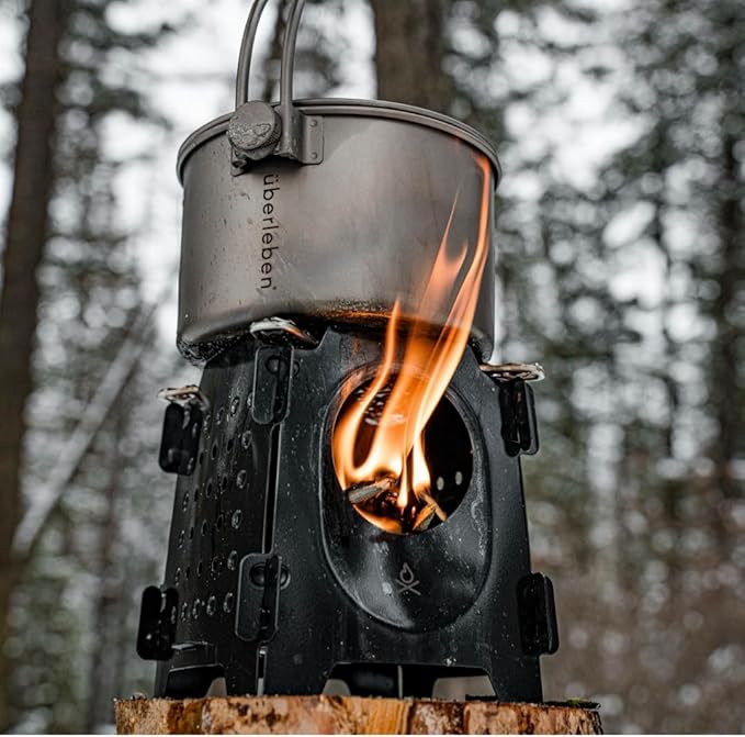 Überleben | Stöker Wood Burning Camping Stove – 18oz Flatpack Stainless Steel Wood Stove for Backpacking Hiking &amp Outdoor Cooking – Portable Folding Camping Essentials (Carbon Black)