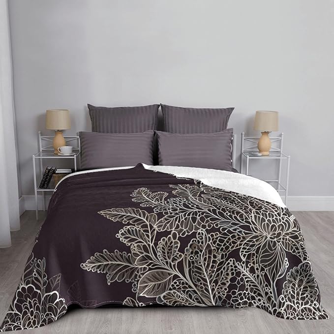 Purple Lace Background 50x40 Printed Soft Fleece Blanket for Sofa Bed and Camping - Cozy Blanket for Travel Picnics Nighttime Use