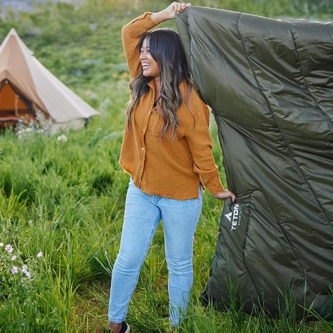 Teton Mammoth Queen Size Double Sleeping Bag- A Warm Bag The Whole Family can Enjoy – Great for Camping Hunting and Base Camp. Compression Sack Included