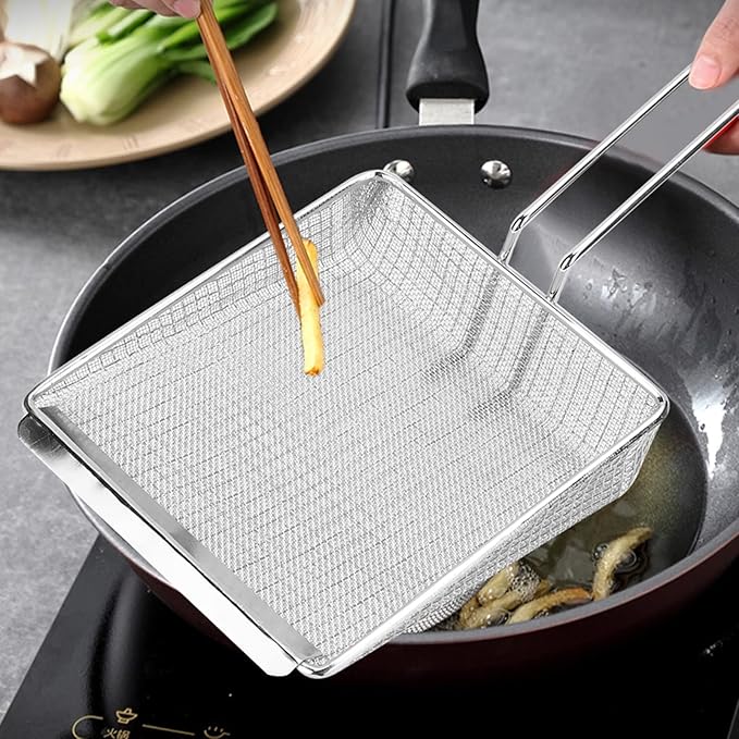 Multi Function Stainless Steel Frying Shovel with Mesh Scooper Strainer French Fries Filter Scoop for Deep Frying Boiling and Draining Hot or Cold Foods