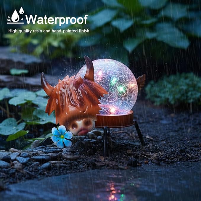 Solar Lights Outdoor Highland Cow Decor with Crackle Glass Globe Lights - Cute Metal Cow Decor for Yard Lawn Patio Porch Pathway Tabletop Housewarming Gifts for Mom Women