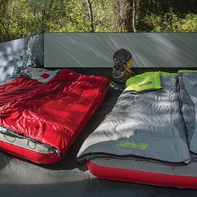 Coleman Palmetto 30⁰F Adult Sleeping Bag Cool-Weather Sleeping Bag with Snag-Free Zipper &amp Soft Liner Machine Washable