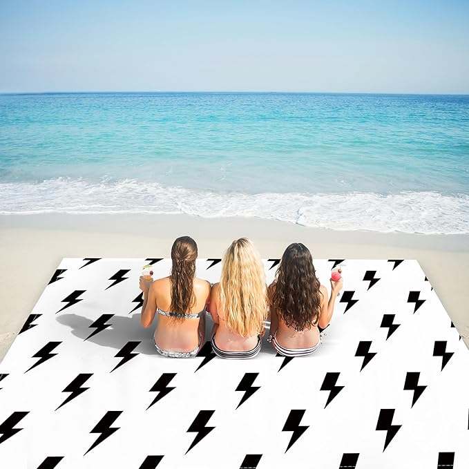 Beach Blanket Waterproof Sandproof Beach Blanket with 4 Stakes &amp 4 Pockets 78''×86'' Lightweight Outdoor Picnic Blanket for Travel Camping Hiking