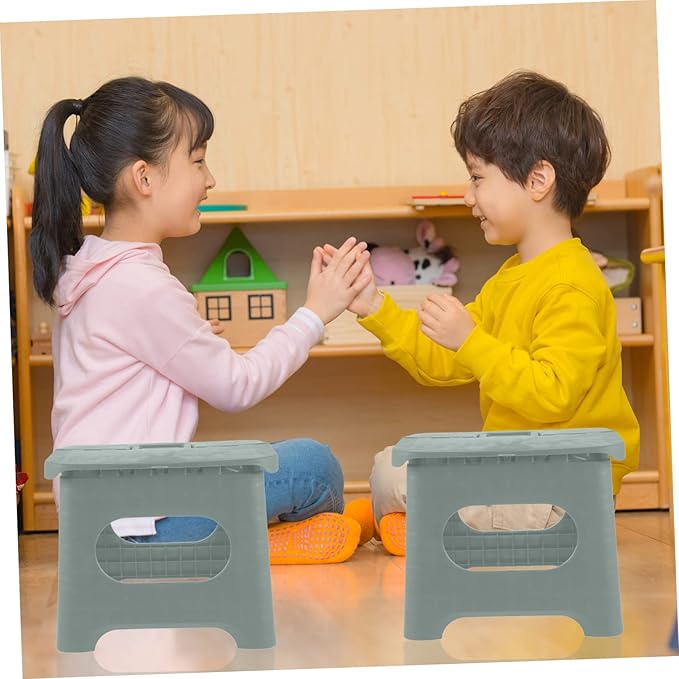 Unomor Folding Step Stool Lightweight Portable Plastic Stool for Adults Boy Girl for Kitchen Bathroom Garden Camping Fishing and More