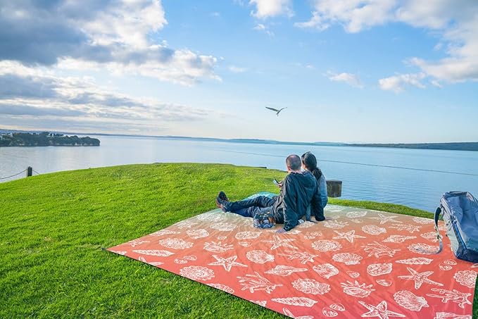 WEKAPO Beach Blanket Waterproof Sandproof &amp Sand-Free Beach Mat with Stakes &amp Built-in Storage Bag – Oversized Extra Large Perfect for Outdoor (Coral Sea Shells 8 X 7 FT (1~4 Person))