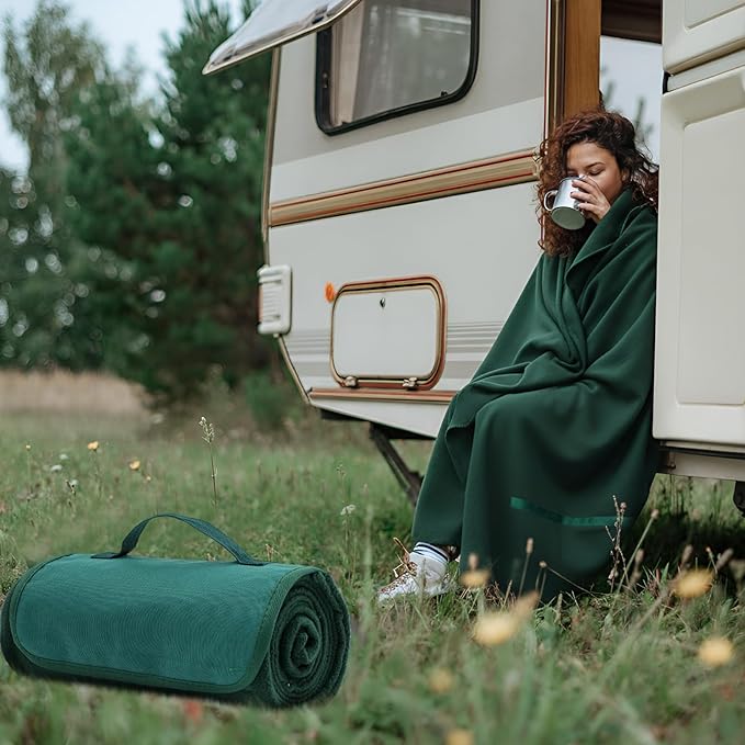12 Pack Outdoor Blankets Bulk Foldable Picnic Blanket Camping Throws with Fleece Lining 48 x 53 in Large Size &amp Windproof for Stadium Camping Picnic Car Outdoor Sports Events(Green)