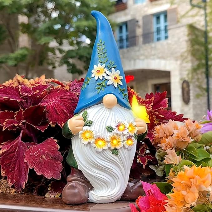 DKJOCKY Gnome Garden Decor Statue with Solar Light Lantern Funny Waterproof Resin Figurine Outdoor Decorations for Yard Patio Lawn Balcony Porch Birthday Gifts for Women Mom Grandma