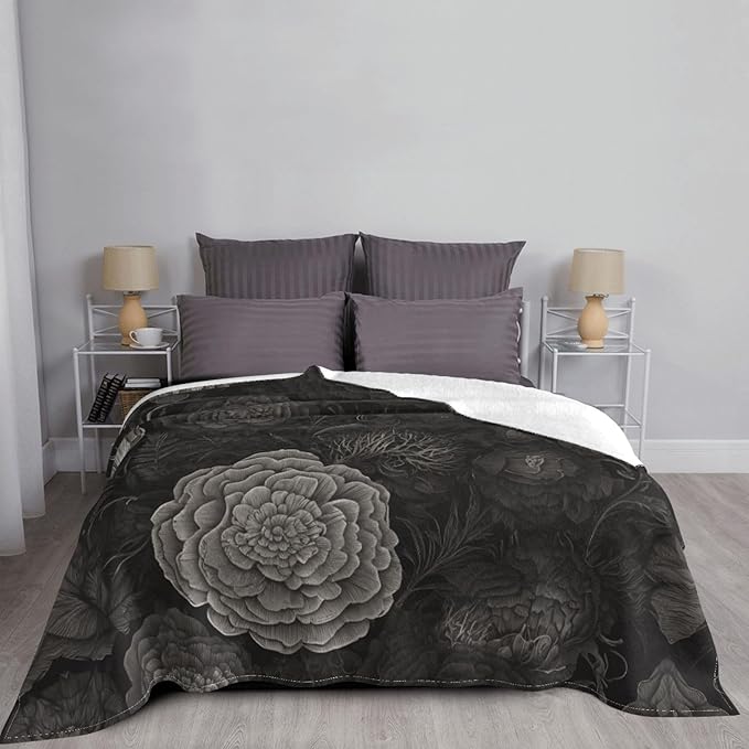 Dark 80x60 Printed Soft Fleece Blanket for Sofa Bed and Camping - Cozy Blanket for Travel Picnics Nighttime Use