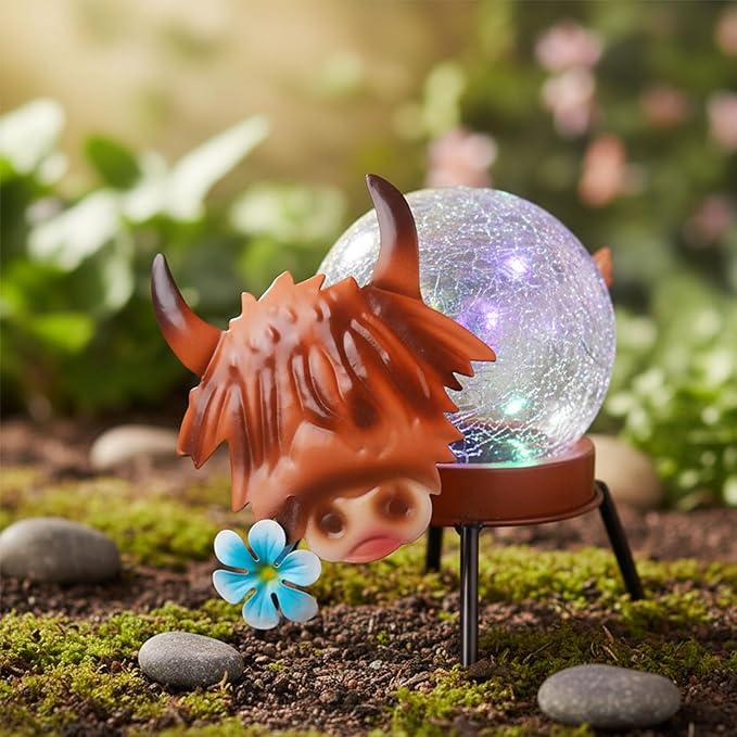 Solar Lights Outdoor Highland Cow Decor with Crackle Glass Globe Lights - Cute Metal Cow Decor for Yard Lawn Patio Porch Pathway Tabletop Housewarming Gifts for Mom Women