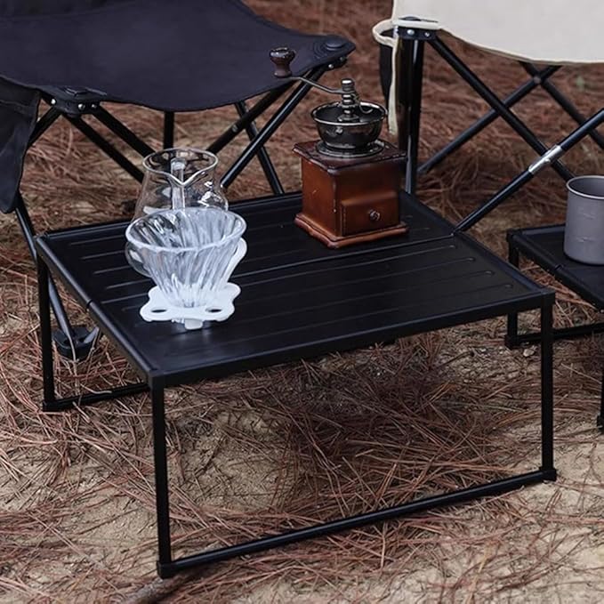 Dirt- and Stain-Resistant Outdoor Folding Camping Table Portable Multifunctional Table Lightweight and Sturdy Backpacking Table Suitable for Outdoor Camping Picnics Barbecues Beaches