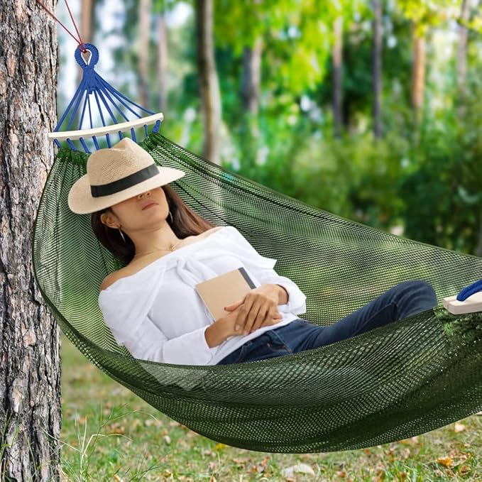 Outerman Camping Hammocks 290 * 150cm(Max 550lb)Breathable Soft Nylon Hammocks with Balance Beam Sturdy Metal Knot Tree Ropes and Travel Bag Perfect for Outdoor/Indoor Patio Backyard etc.