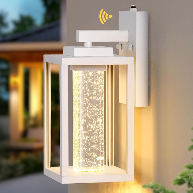 VIANIS White Exterior Lighting Fixtures Wall Mount for House 100% Aluminum Outdoor Sconces Wall Lighting for Garage with Integrated 10W LED Light Source Dusk to Dawn Coach Lights Outdoor Lantern