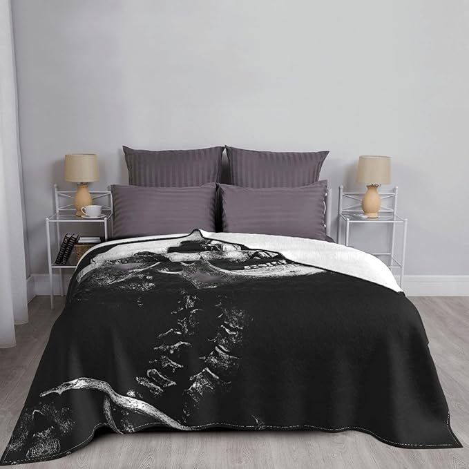 Black Skull 80x60 Printed Soft Fleece Blanket for Sofa Bed and Camping - Cozy Blanket for Travel Picnics Nighttime Use