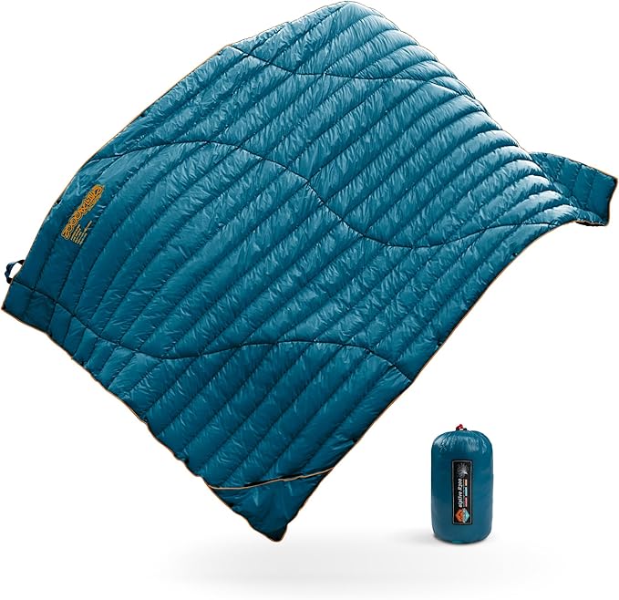 ZOOOBELIVES Ultralight Down Camping Blanket - 1.35lbs 650 Fill Power Puffy Quilt. Compact &amp Warm Comforter for Travel Beach Hammock Backpacking - Elevate Your Outdoor Comfort - AlpliveR300
