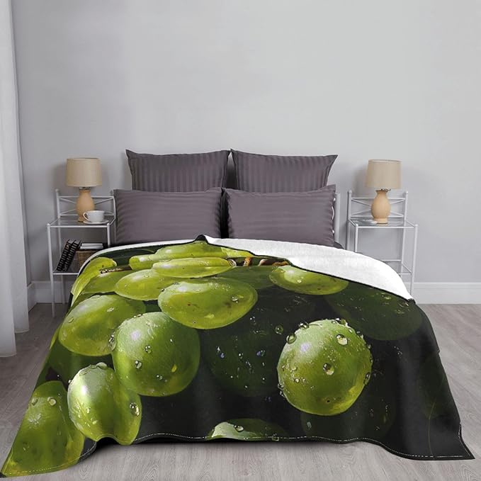 Green Grapes Soft Fleece Blanket 60 * 50 inch Soft Sofa Blanket Suitable for Sofa Camping Travel Night Cover Blanket