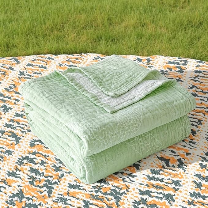 ITFRO Cooling 3 Layer Cotton Muslin Blanket for Hot Sleepers 80x92 Inches Lightweight Breathable Reversible Summer Camping Blanket All Seasons for Couch Sofa Bed (Solid Green 80x92)