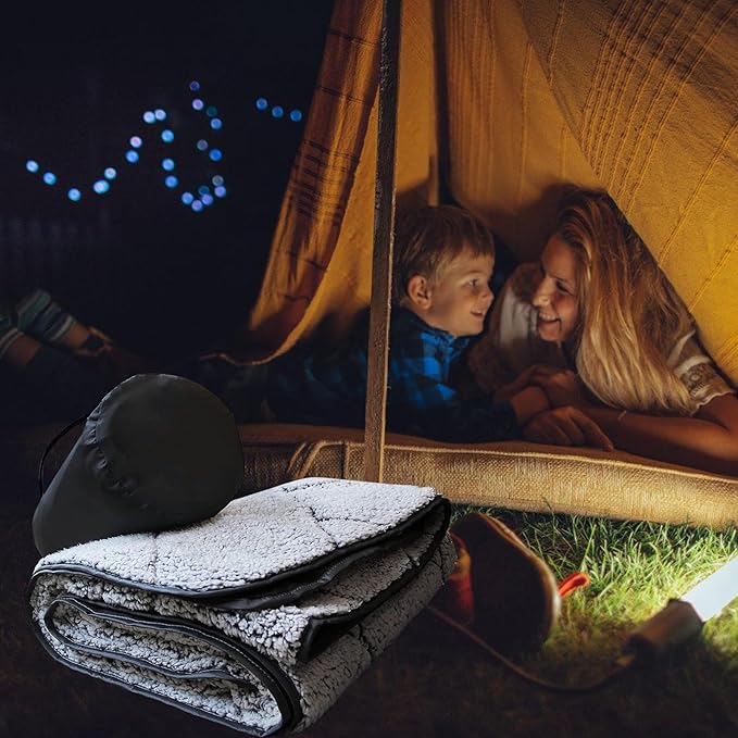 Waterproofs Outdoor Blanket with Fleece Lining Soft Moistureproof Folding Mat Portable Fleece Camping Blanket Easy Use