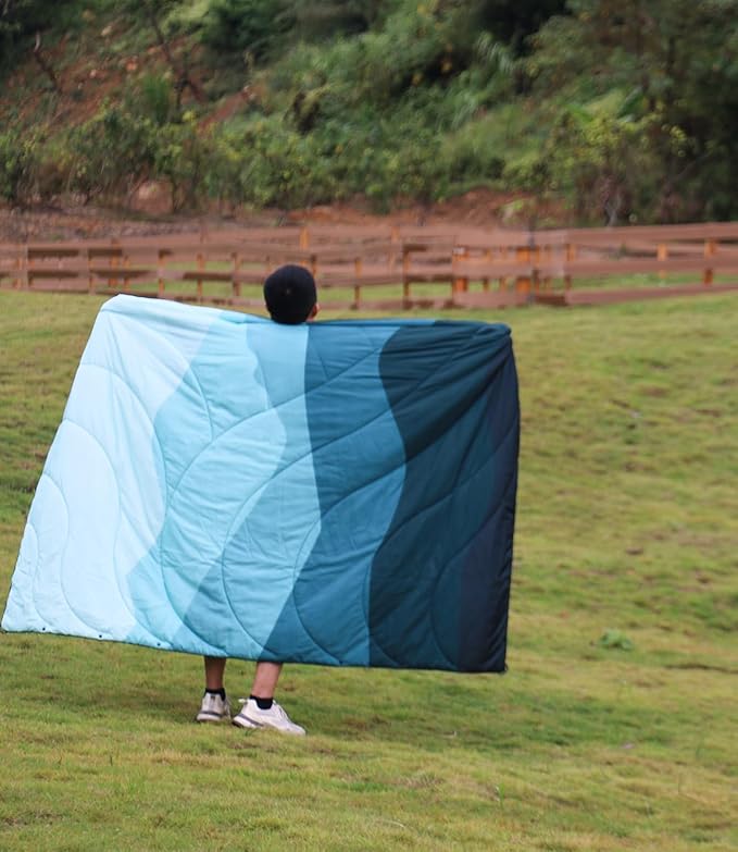 Outdoor Puffy Camping Blanket Lightweight Down Alternative Puffy Waterproof Stadium Blanket with Portable Bag Lightweight Camping Blanket for 2 People Cold Weather Sports Travel Car 79*54 inch