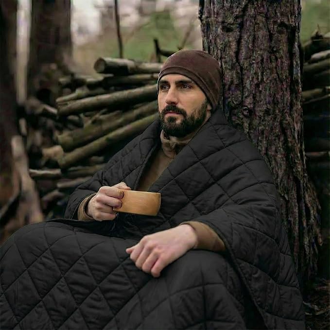 LOOGU Camo Blanket Waterproof Insulation Poncho Liner for Outdoor Camping Hiking Hunting Survival Backpacking Picnicking