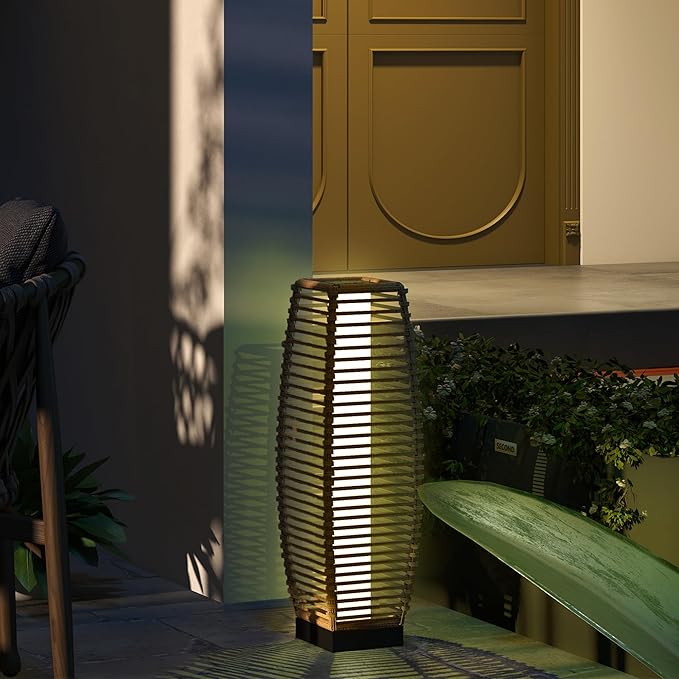 Outsunny Solar Floor Lamp Outdoor Rattan Garden Lantern Pathway Light &amp Decorative Driveway Lighting with Auto On/Off LED Lights for Porch Yard Lawn Courtyard Deck Sand