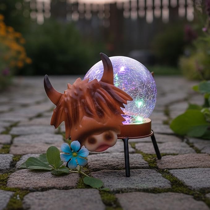 Solar Lights Outdoor Highland Cow Decor with Crackle Glass Globe Lights - Cute Metal Cow Decor for Yard Lawn Patio Porch Pathway Tabletop Housewarming Gifts for Mom Women
