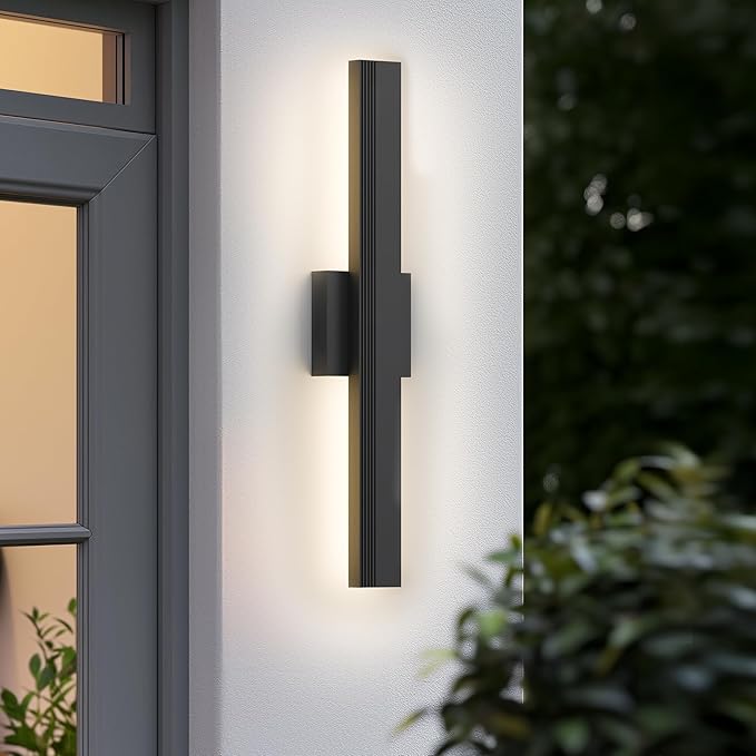 LamQee 23.6 In Aluminum Long Outdoor Wall Light 3000K 1600LM Integrated LED Waterproof IP65 Linear Modern Exterior Lighting Fixtures Wall Mount Outside Sconce for House Porch Patio Garage Front Door