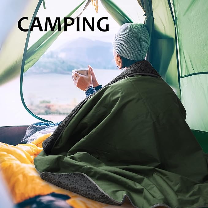 Tirrinia Large Waterproof Outdoor Blanket Soft Warm Windproof Stadium Blanket with Sherpa Fleece and Foldable for Outdoor Sport Baseball Football Beach Concerts Car