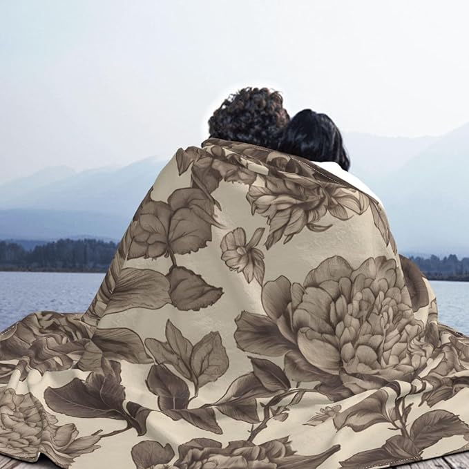 Retro Flowers 50x40 Printed Soft Fleece Blanket for Sofa Bed and Camping - Cozy Blanket for Travel Picnics Nighttime Use