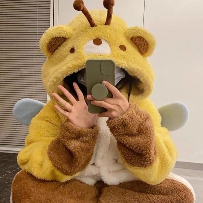 Warm one-piece blanket pajamas in autumn and winter cute shark capybara robe hooded coral velvet padded velvet home clothes.