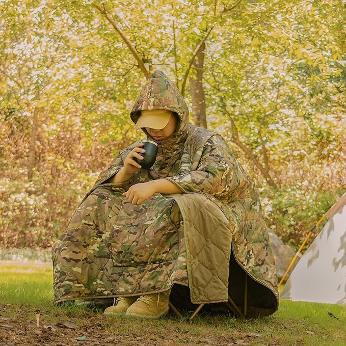 LOOGU Camo Blanket Waterproof Insulation Poncho Liner for Outdoor Camping Hiking Hunting Survival Backpacking Picnicking