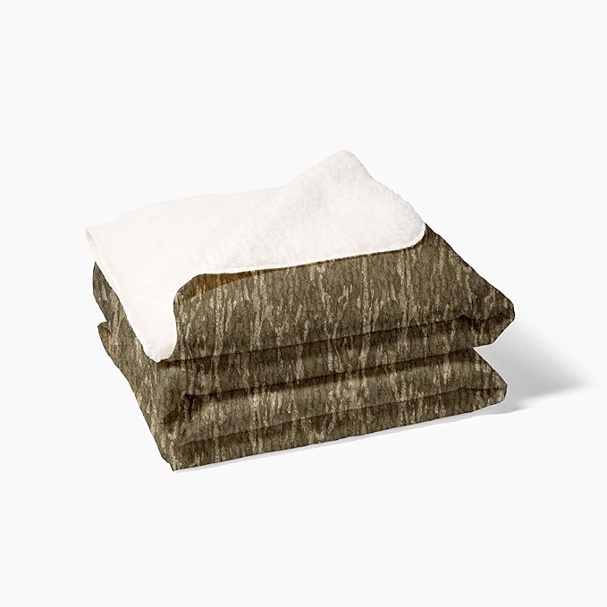 Mossy Oak Graphics Personalized Sherpa Blanket – Custom Photo &amp Text Blanket with Camo Border Hunting or Outdoorsman Gift - Mossy Oak Bottomland Pattern 60x80 1 Sided Printing