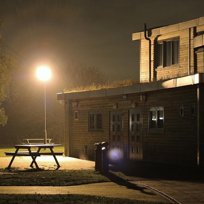 200W LED Flood Light Outdoor 20000lm Super Bright Security Light 1060W Equivalent 3000K Warm White IP66 Waterproof Outside Floodlights LED Arena Light for Garage Garden Yard